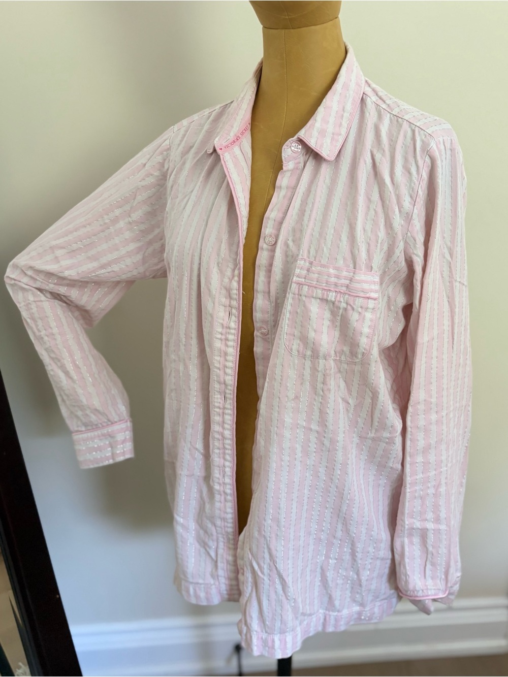VICTORIA’S SECRET Pink and White Striped Pajama Top (M)